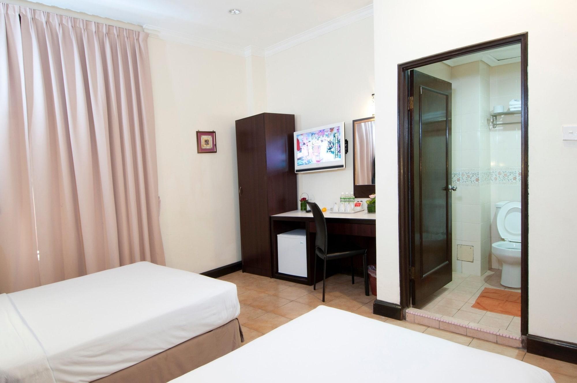 1926 Heritage 3* George Town