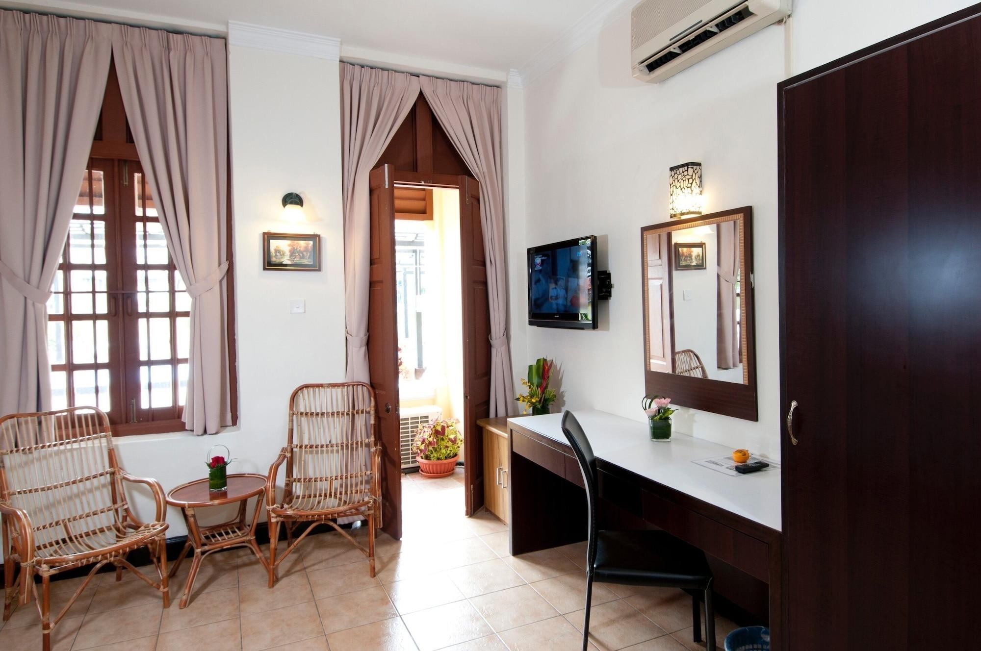 1926 Heritage 3* George Town