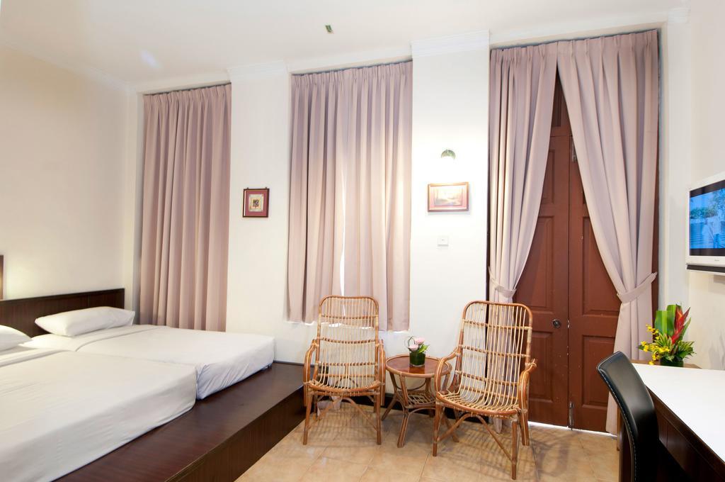 1926 Heritage 3* George Town