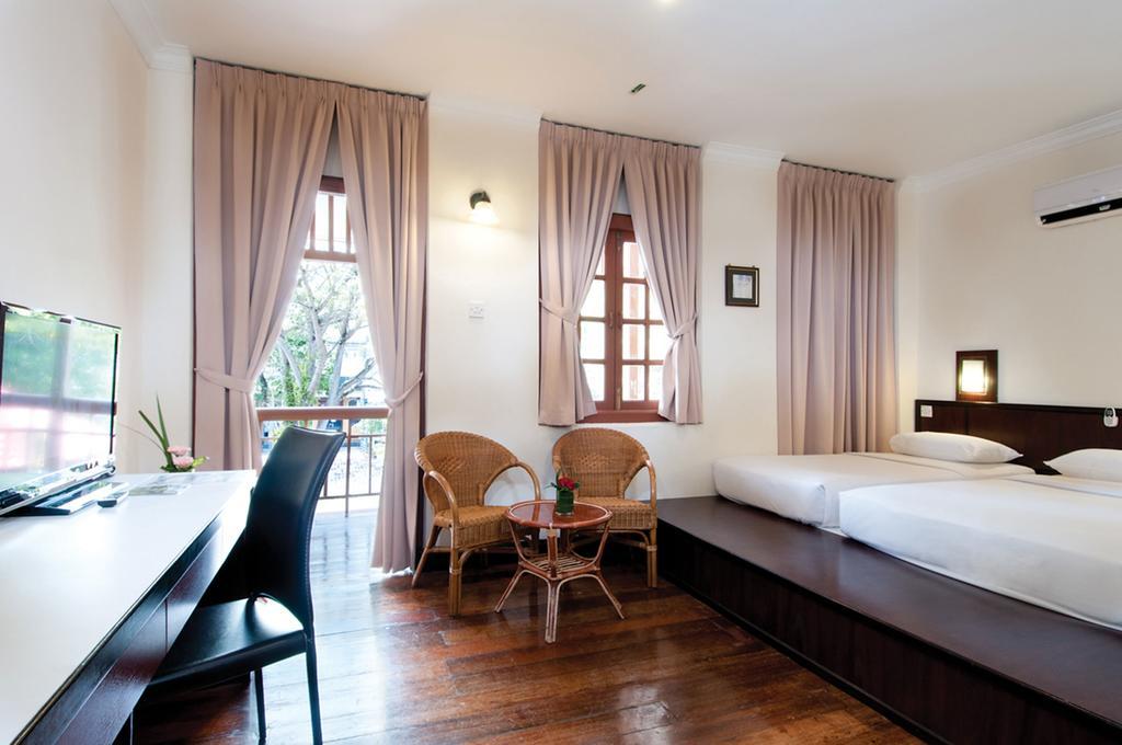 1926 Heritage 3* George Town